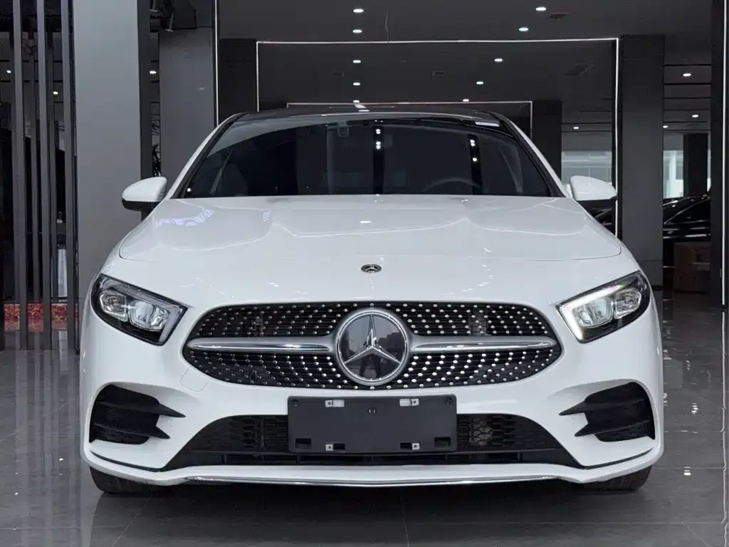 Mercedes-Benz A-Class — фото 9