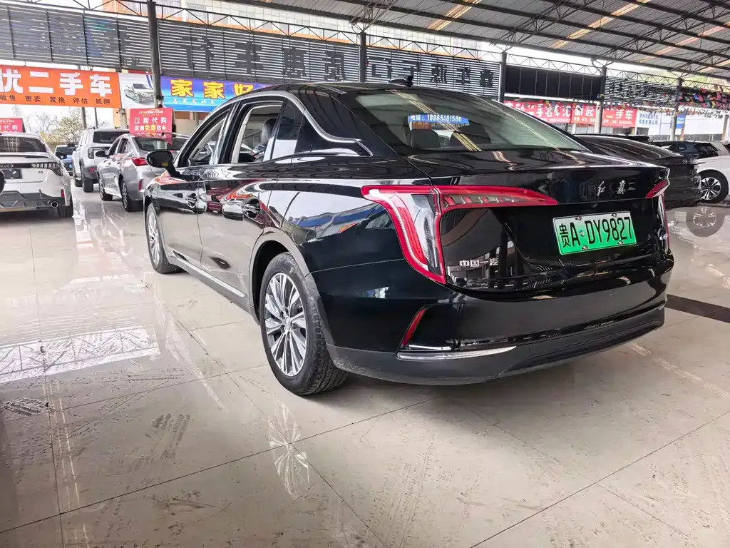 Hongqi E-QM5 — фото 9