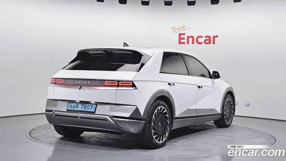 Hyundai Ioniq5 — фото 5