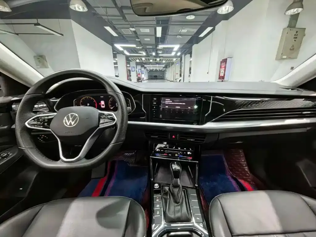 Volkswagen Passat — фото 10