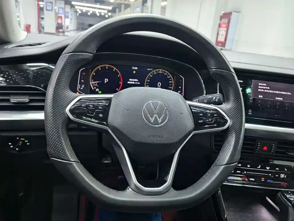 Volkswagen Passat — фото 9