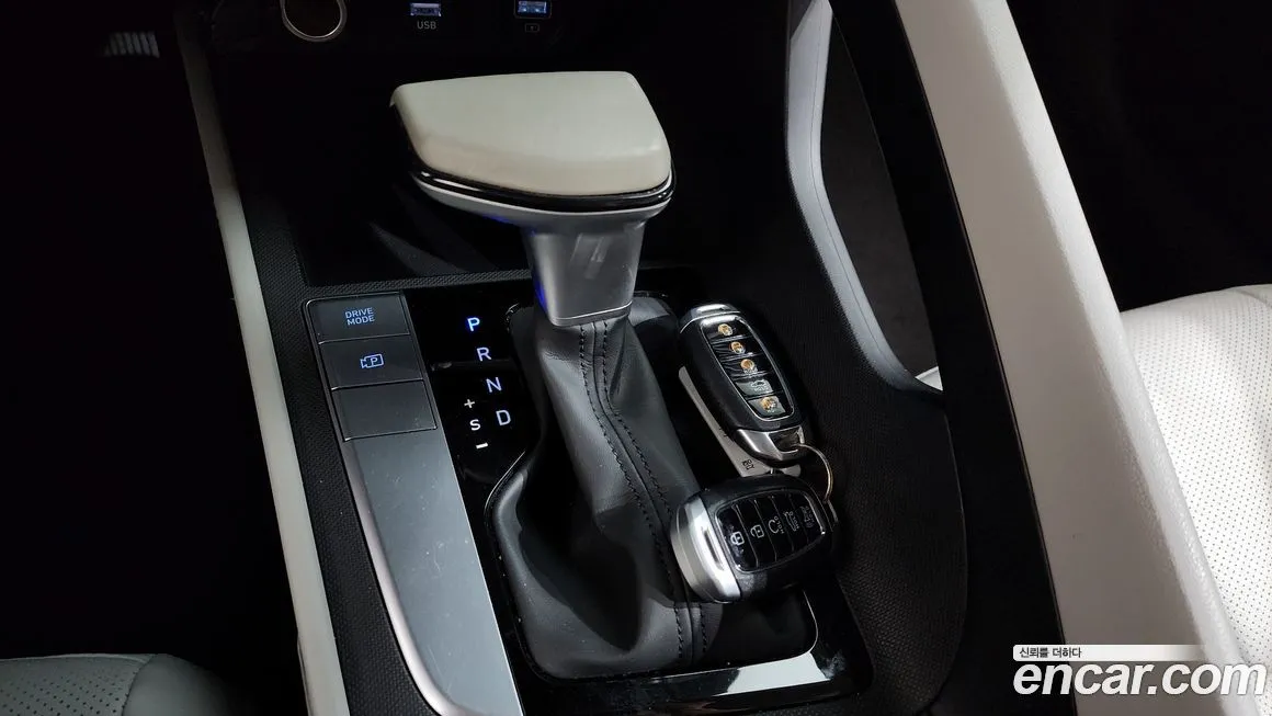 Hyundai AVANTE — фото 2