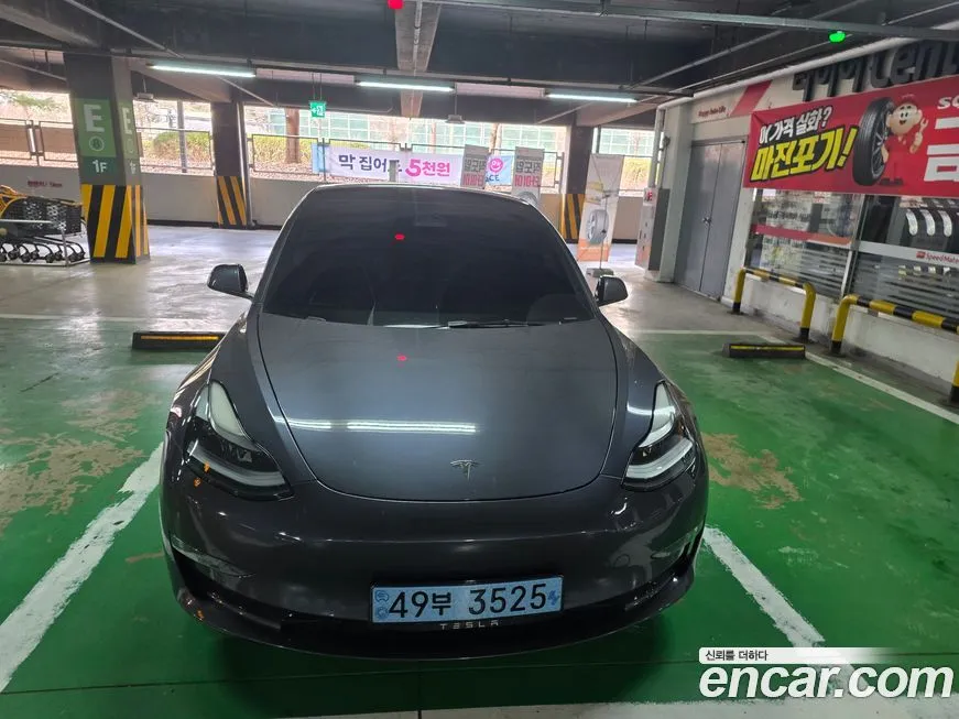 Tesla Model 3 — фото 1