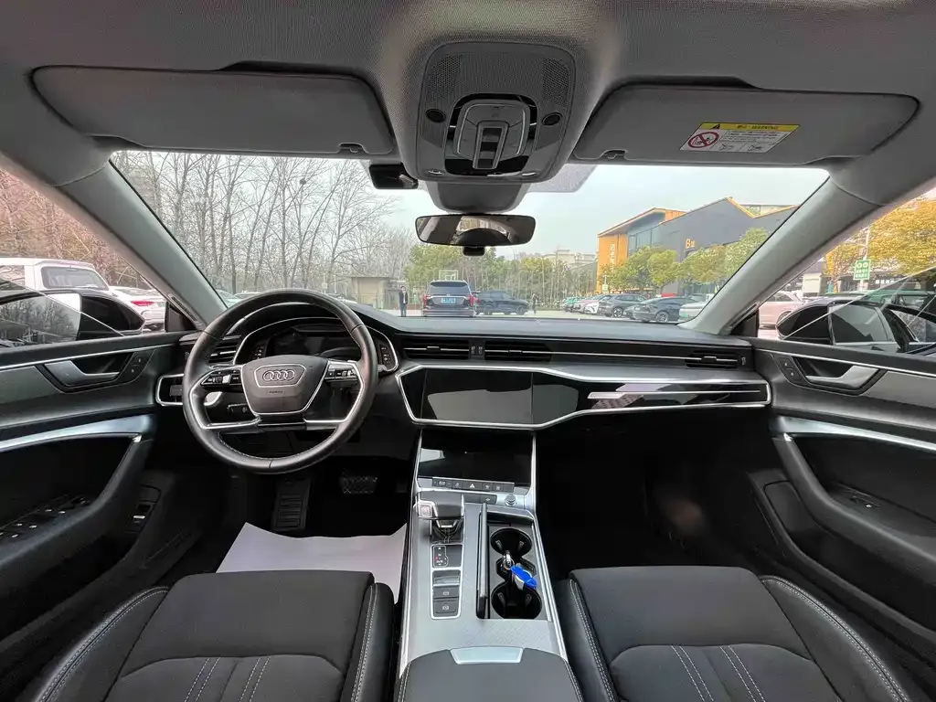 Audi A7L — фото 3