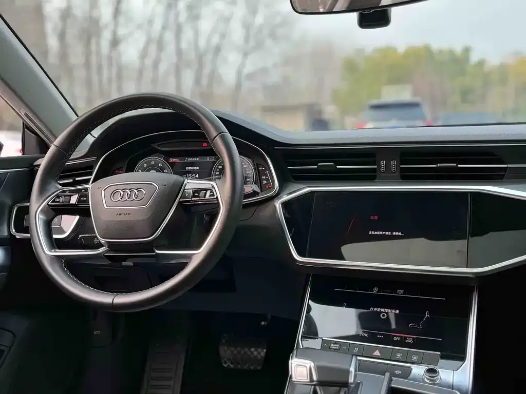 Audi A7L — фото 7