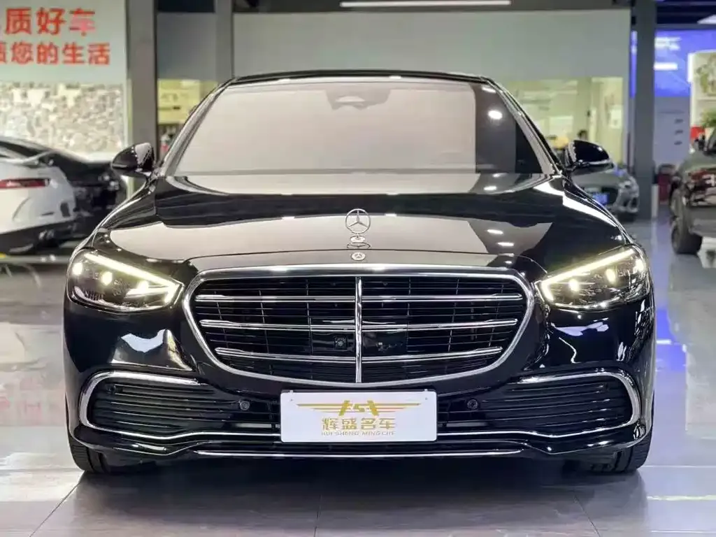 Mercedes-Benz S-Class — фото 1