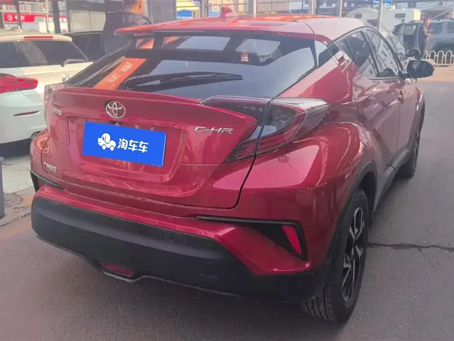Toyota C-HR — фото 6