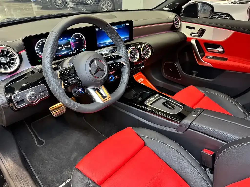 Mercedes-Benz A-Class AMG — фото 10