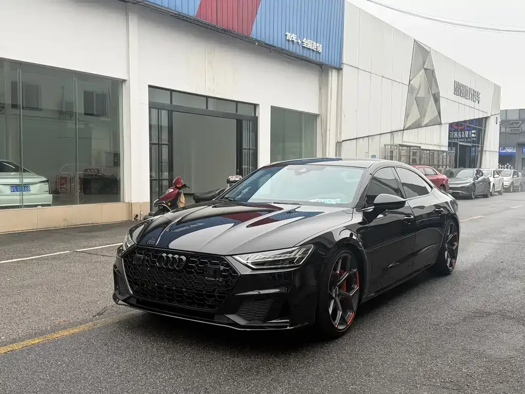 Audi A7L — фото 9