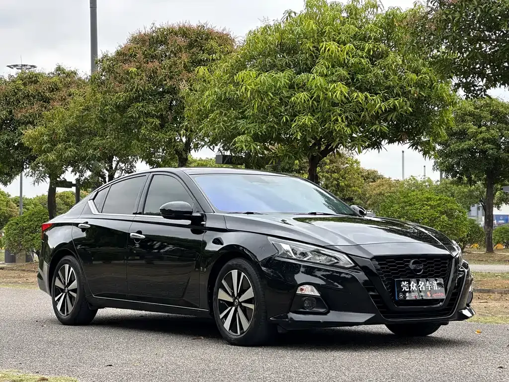 Nissan Teana — фото 4