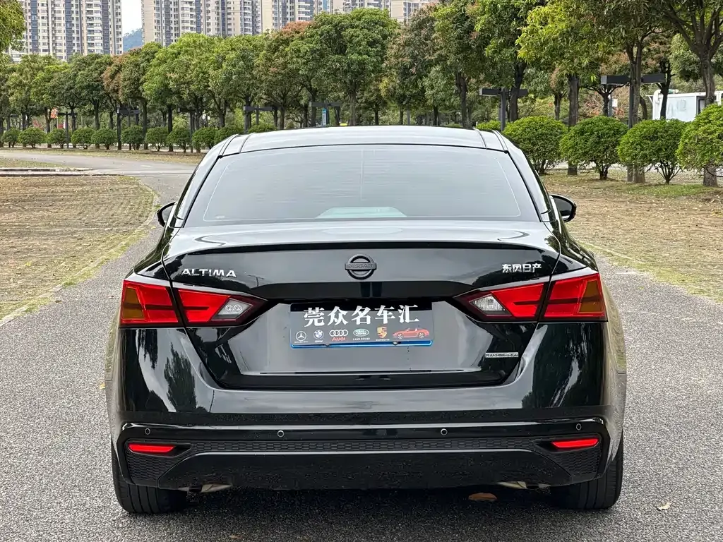 Nissan Teana — фото 3