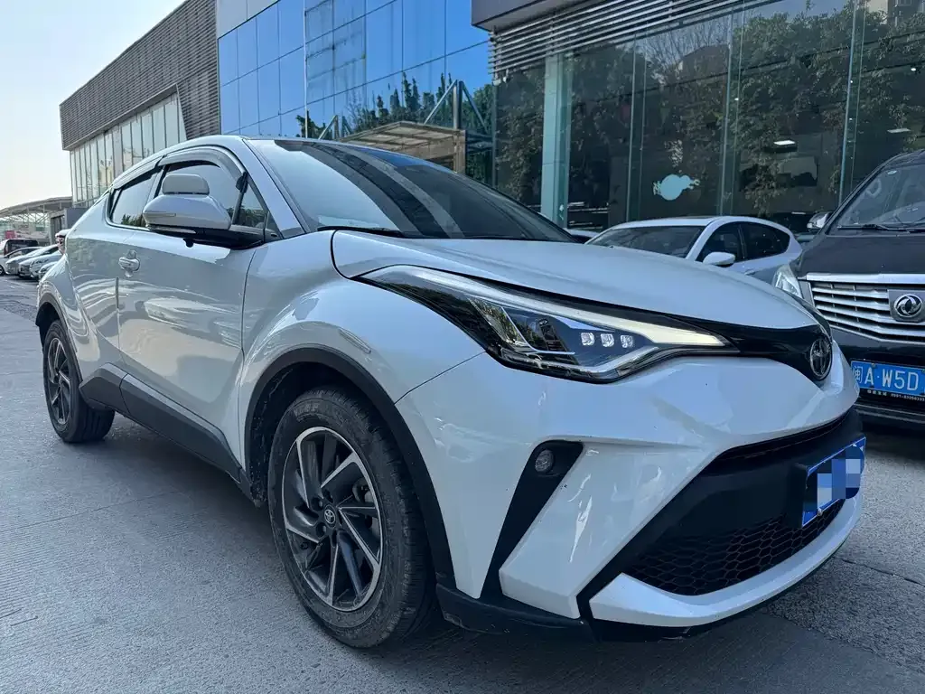 Toyota C-HR — фото 6