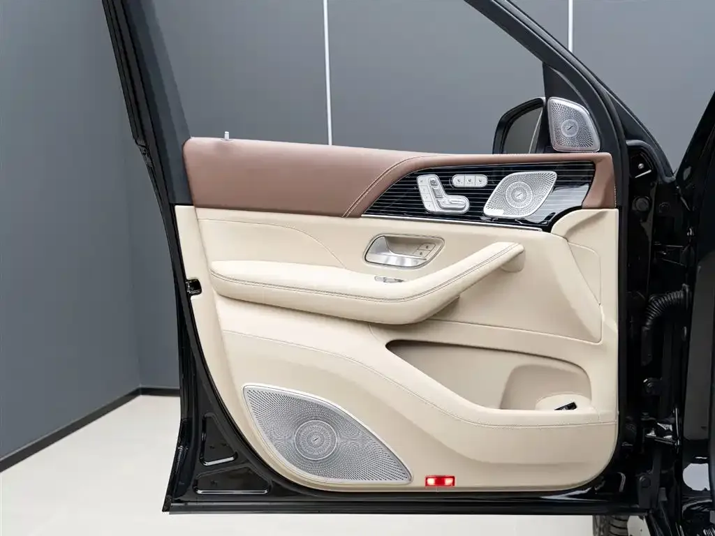 Mercedes-Benz GLS — фото 2