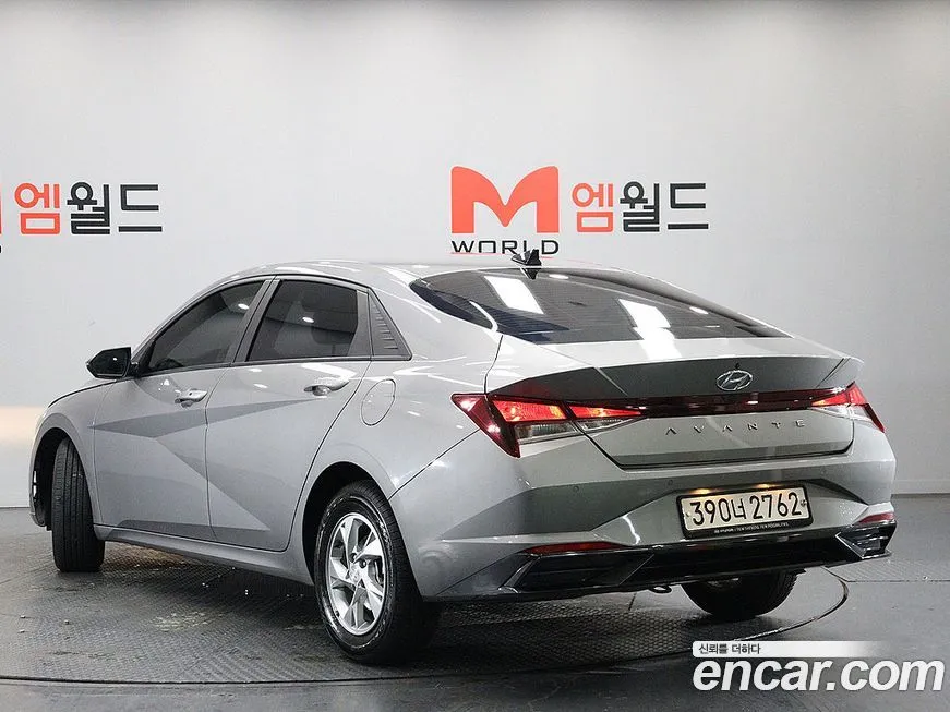 Hyundai AVANTE — фото 3