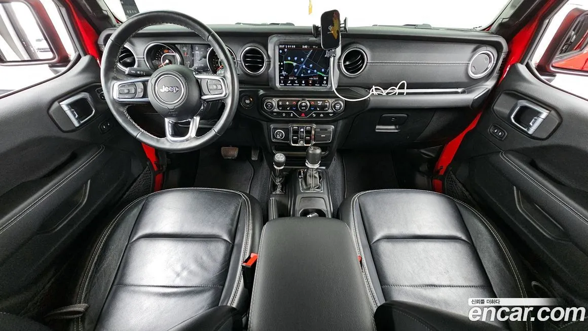 Jeep Wrangler — фото 9