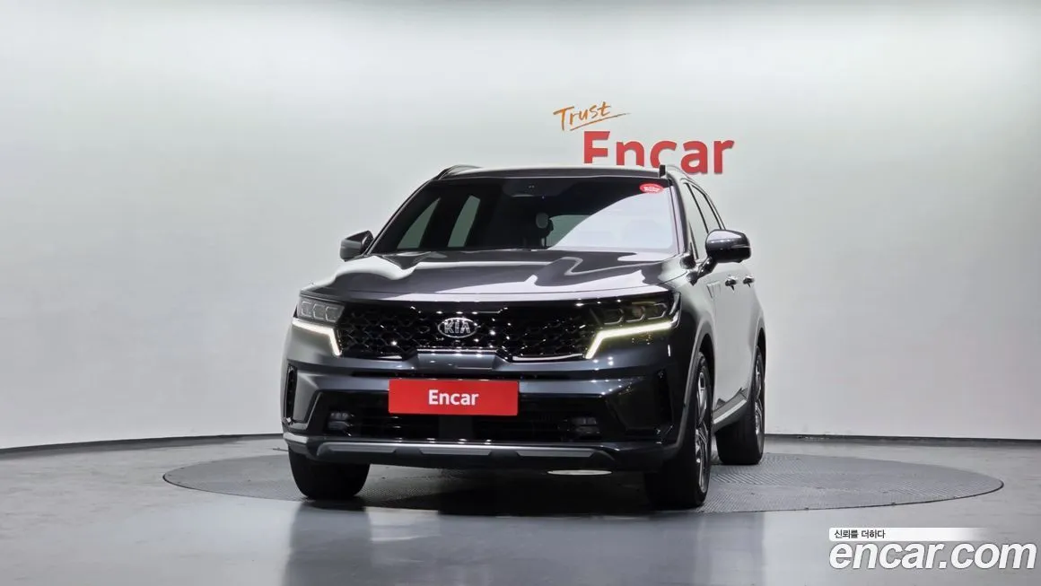 Kia Sorento — фото 9