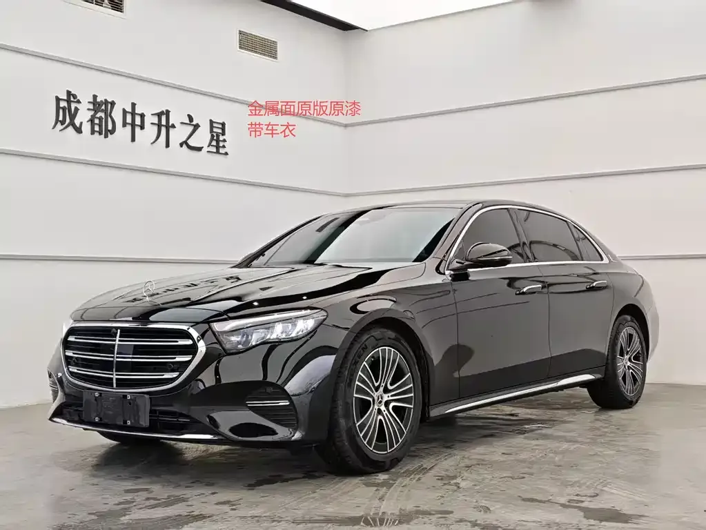 Mercedes-Benz E-Class — фото 1