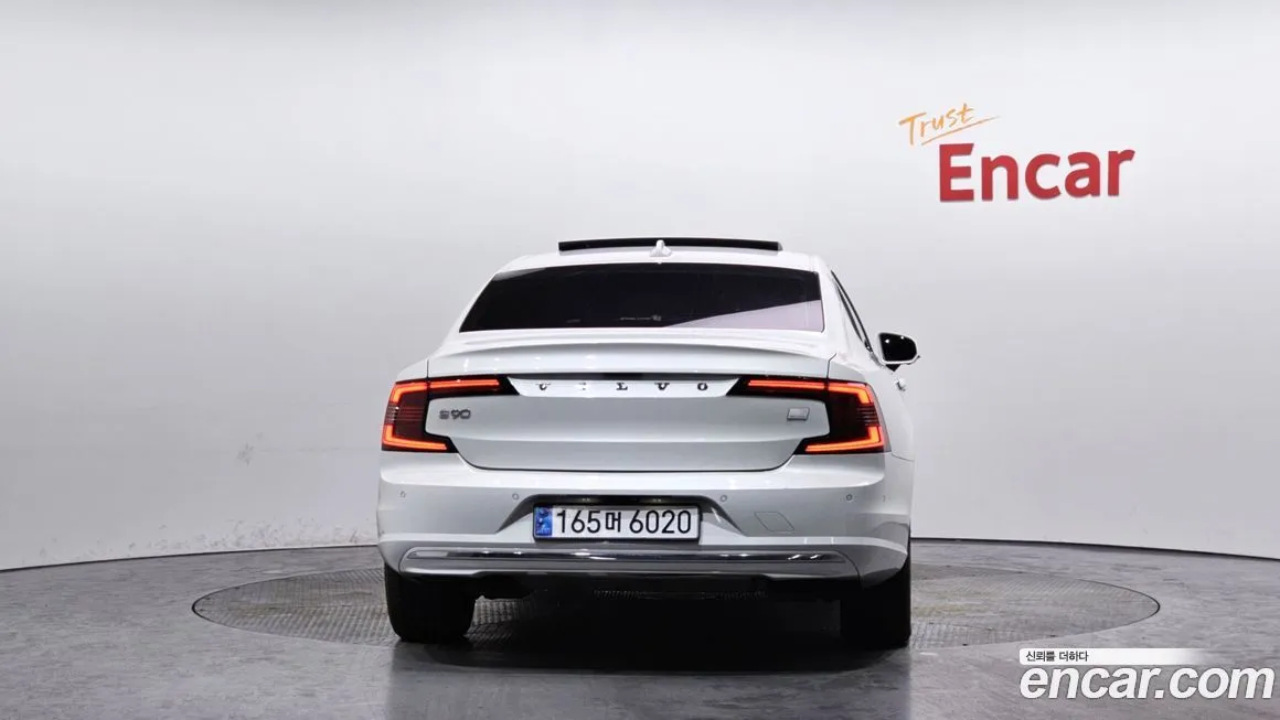 Volvo S90 — фото 3