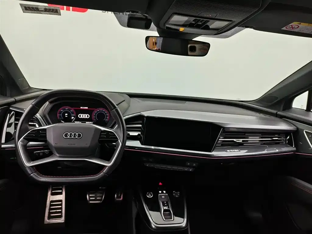 Audi Q5 e-tron — фото 8