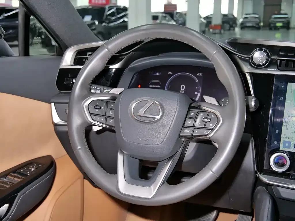 Lexus RZ — фото 8