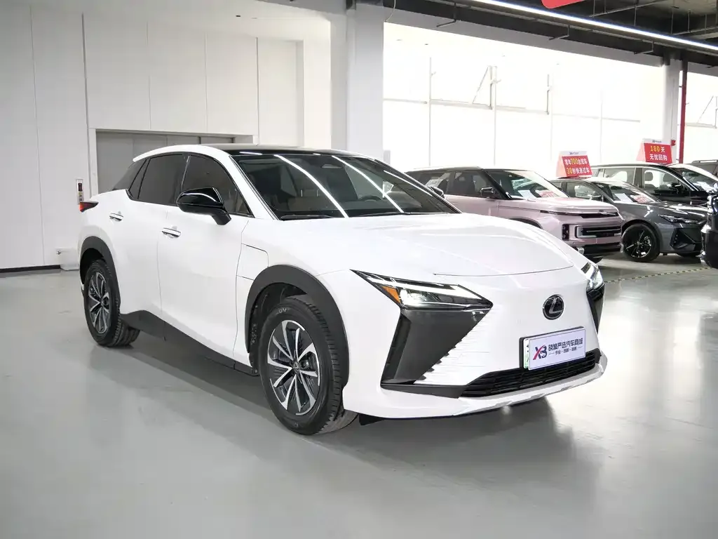 Lexus RZ — фото 2