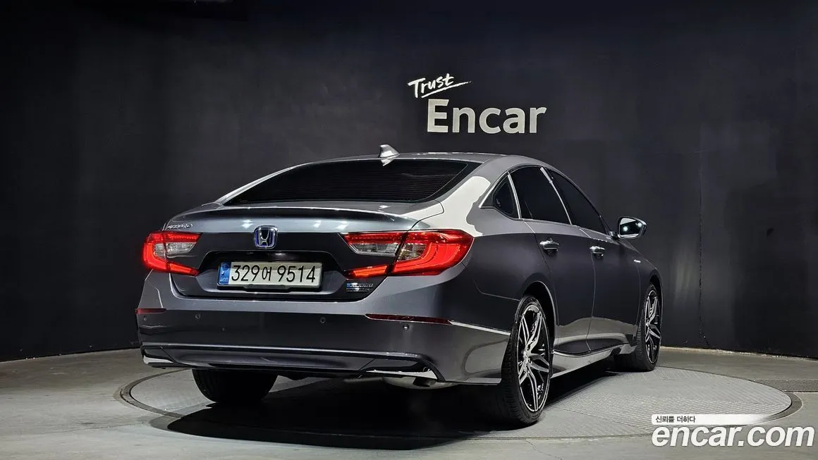 Honda Accord — фото 2