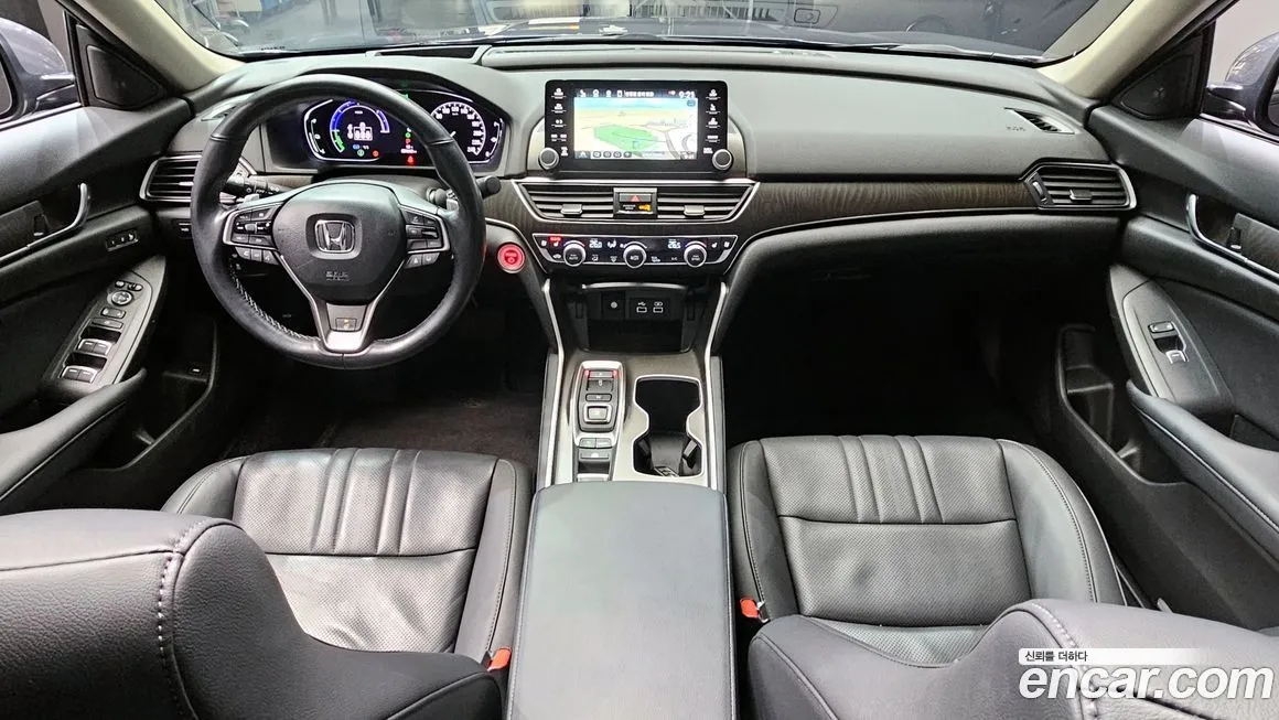 Honda Accord — фото 9