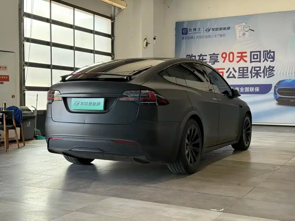 Tesla Model X — фото 5