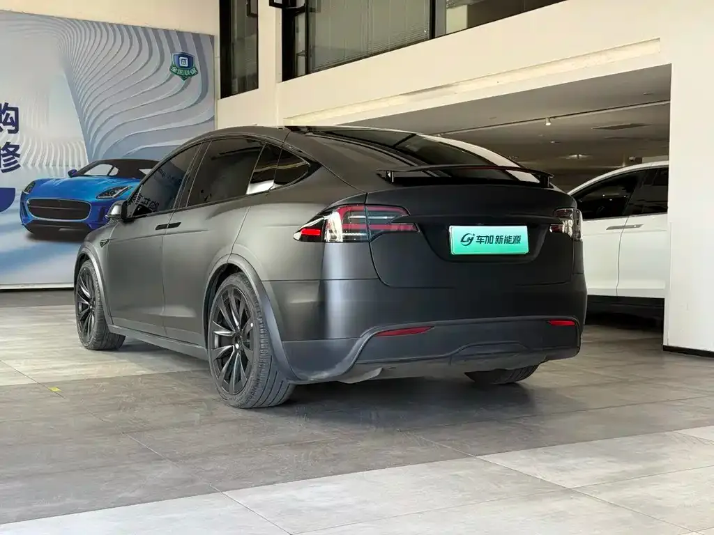 Tesla Model X — фото 4