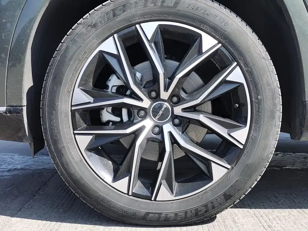 Roewe RX9 — фото 10