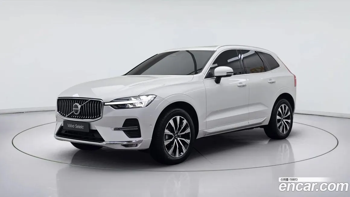 Volvo XC60 — фото 1