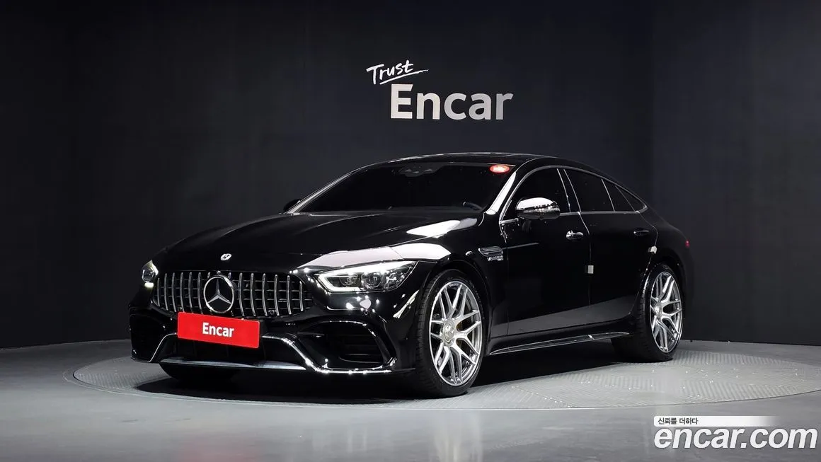 Mercedes-Benz AMG GT — фото 1
