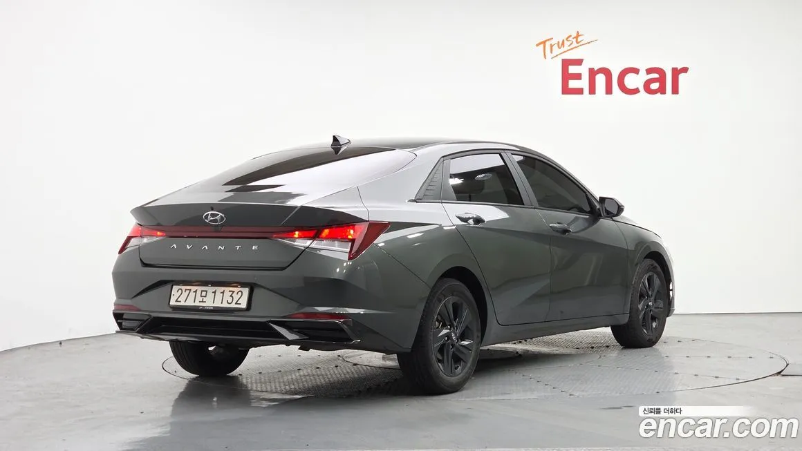 Hyundai AVANTE — фото 2