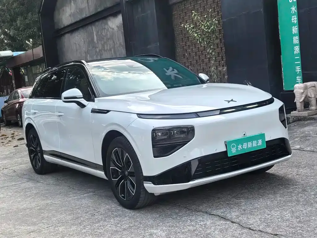 XPeng G9 — фото 6