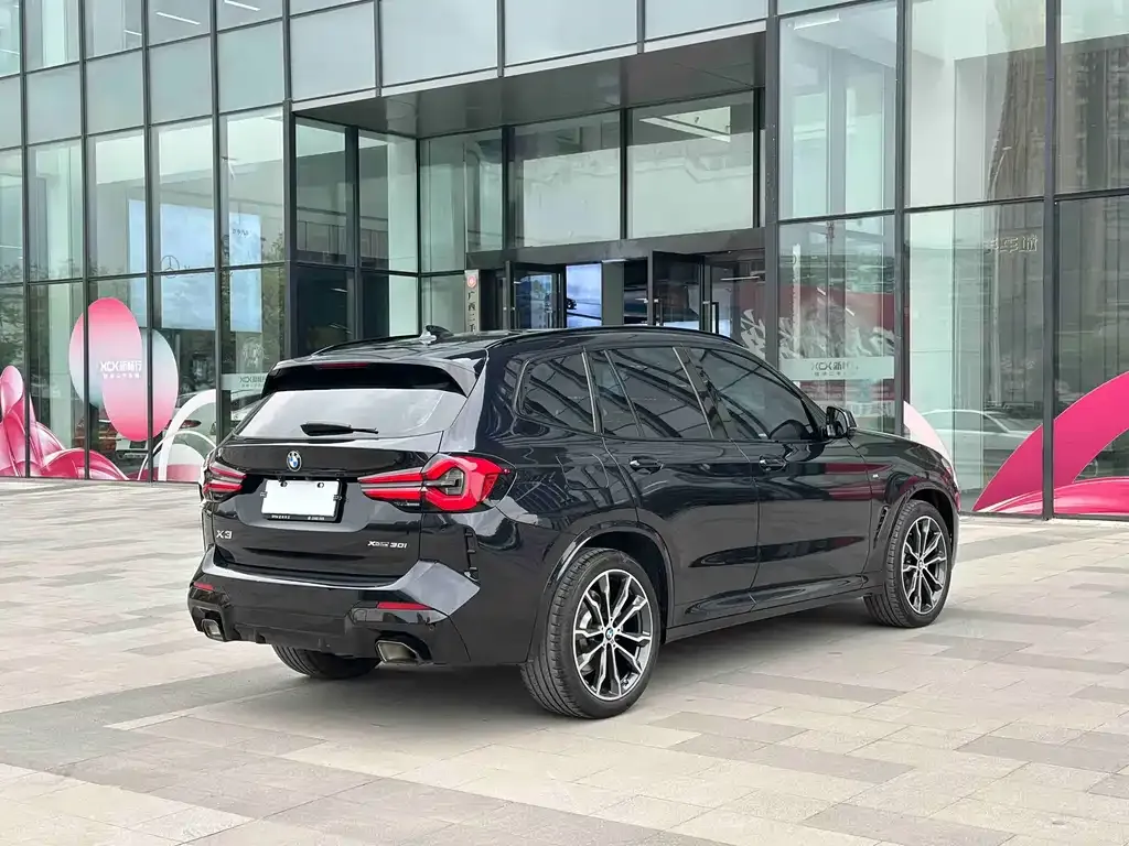 BMW X3 — фото 9