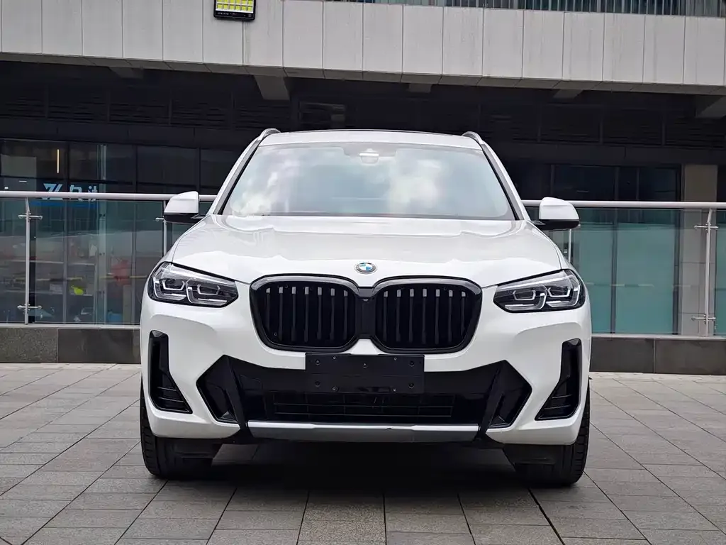 BMW X3 — фото 10
