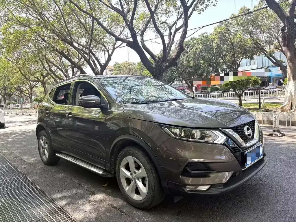 Nissan Qashqai — фото 9