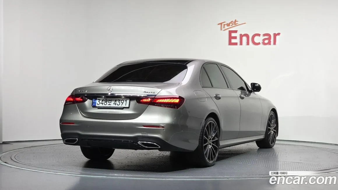 Mercedes-Benz E-Class — фото 5