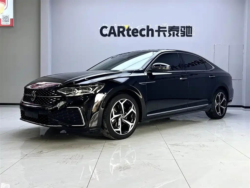 Volkswagen Passat — фото 1