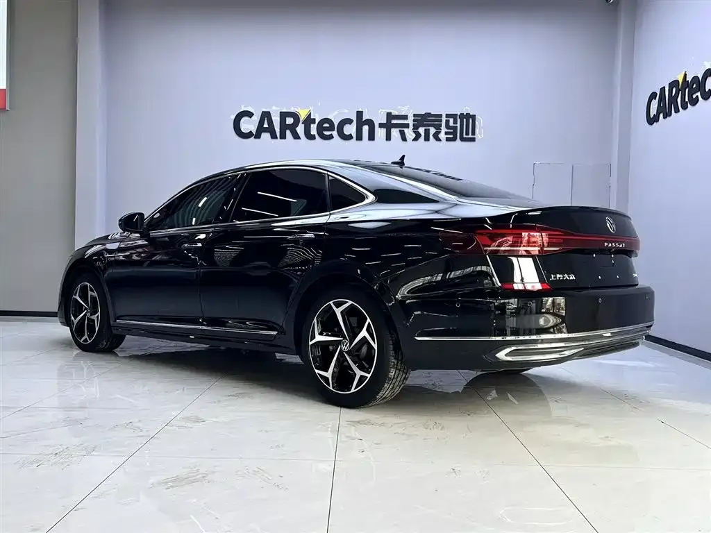 Volkswagen Passat — фото 8