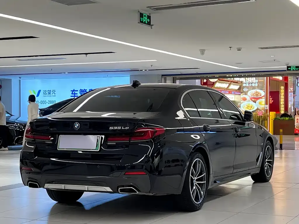 BMW 5 Series New Energy — фото 7