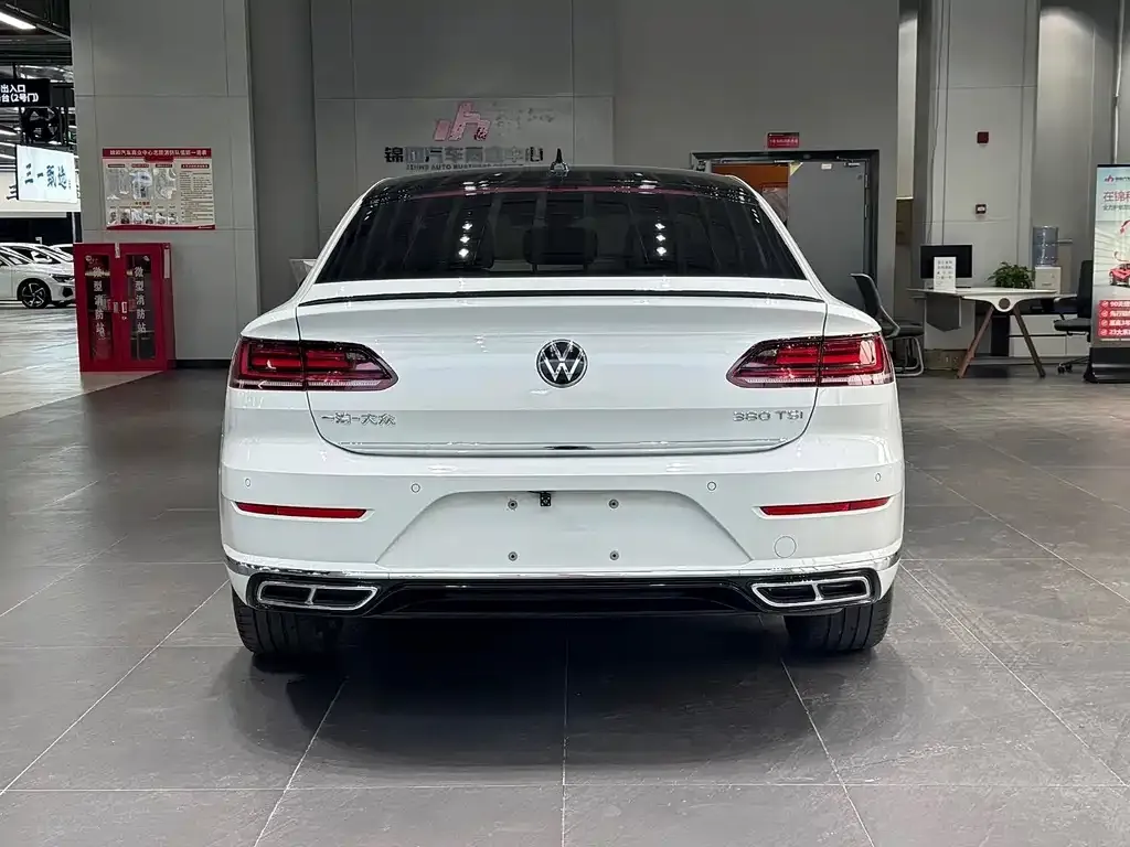Volkswagen CC — фото 3