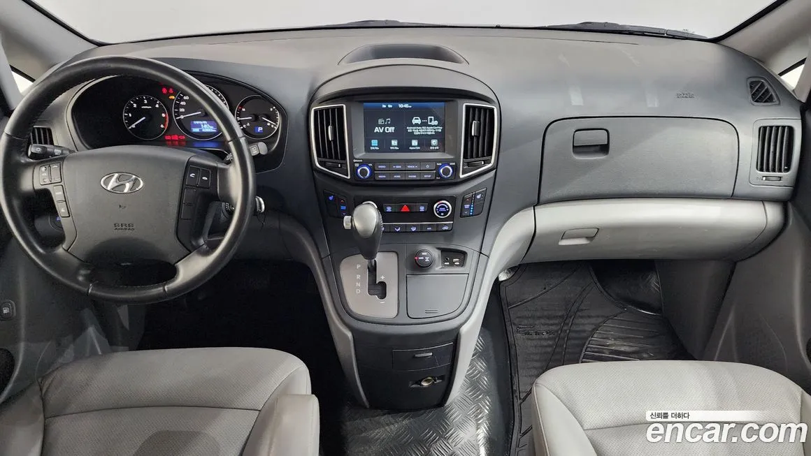 Hyundai Starex — фото 10