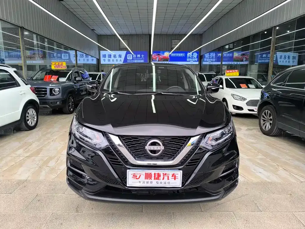 Nissan Qashqai — фото 10