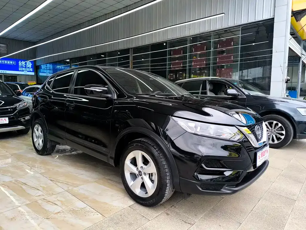 Nissan Qashqai — фото 5