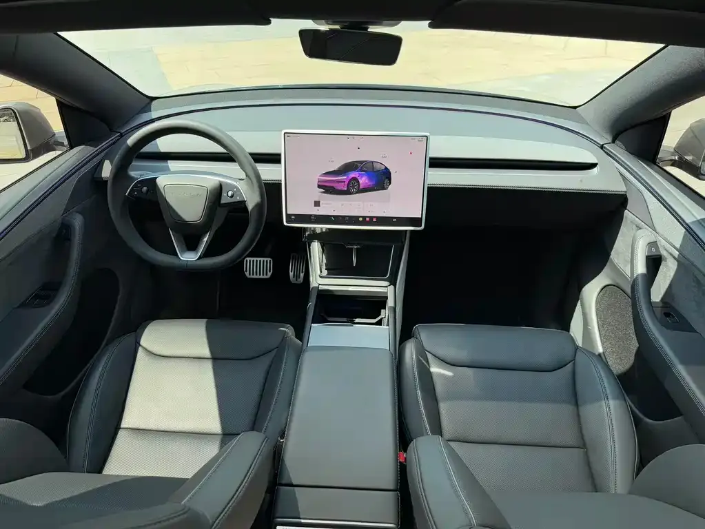 Tesla Model Y L — фото 4