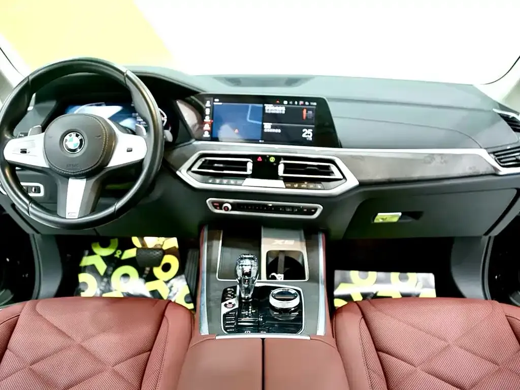 BMW X5 — фото 10