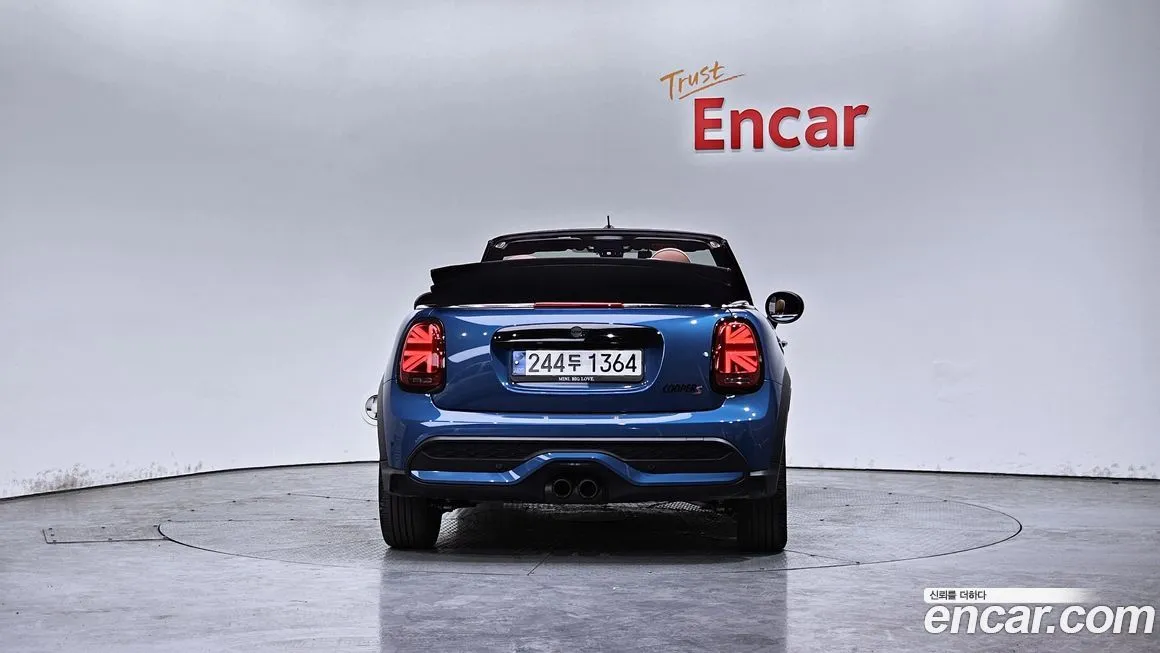 Mini Cooper Convertible — фото 4
