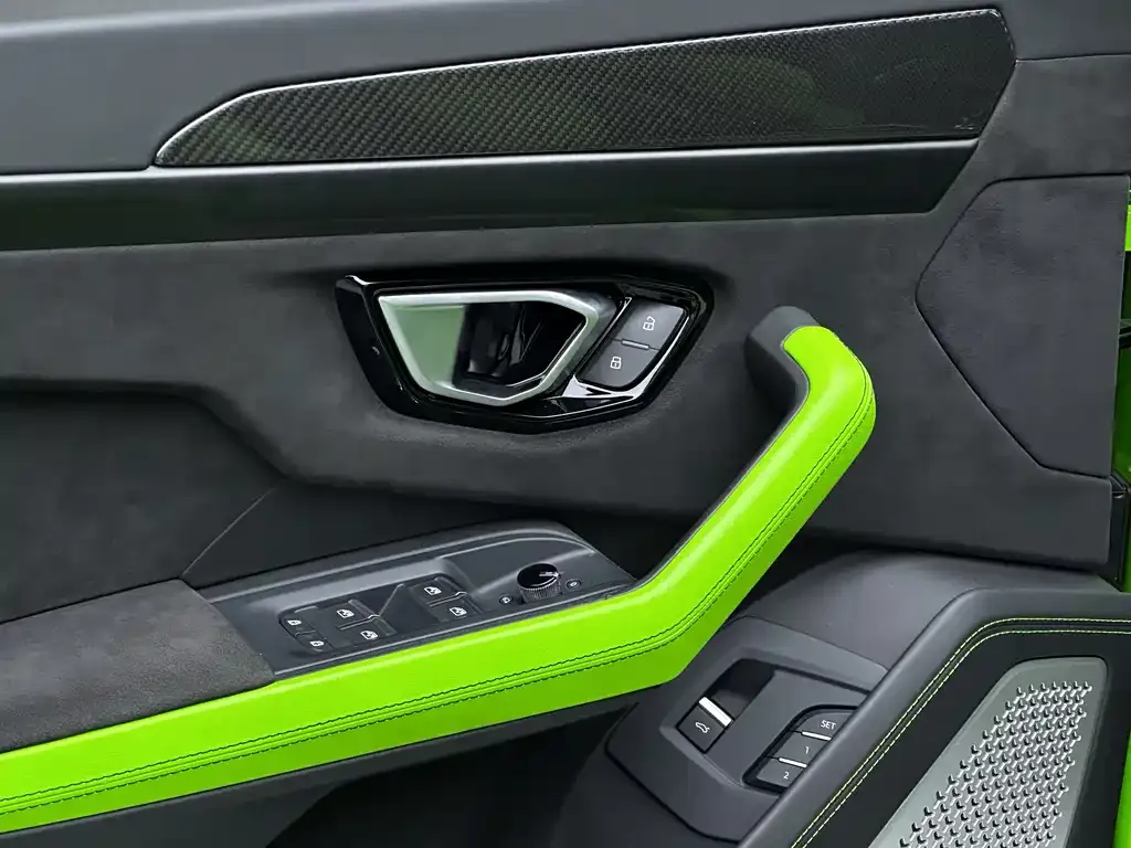 Lamborghini Urus — фото 6