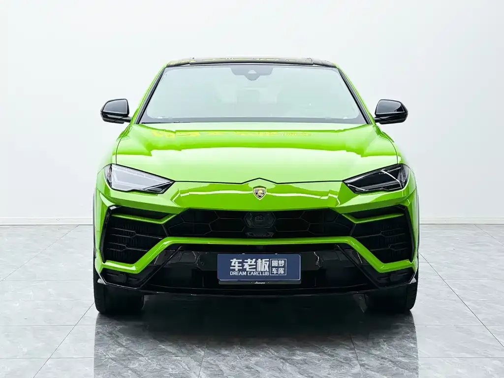 Lamborghini Urus — фото 8